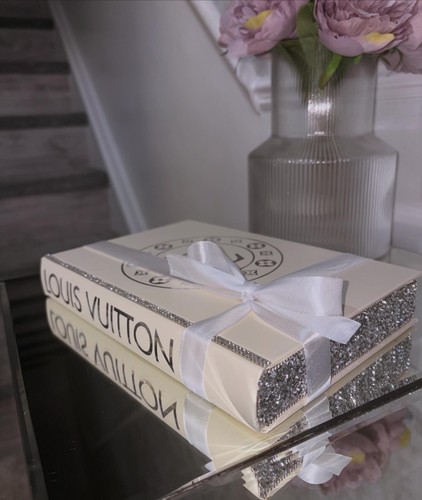 Home decor book - , table